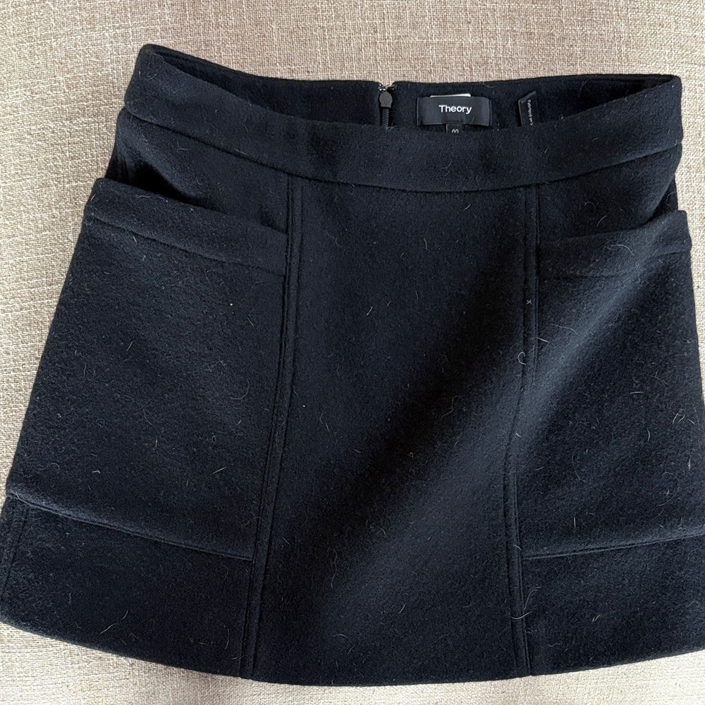 Theory Women's Black Wool Mini Skirt